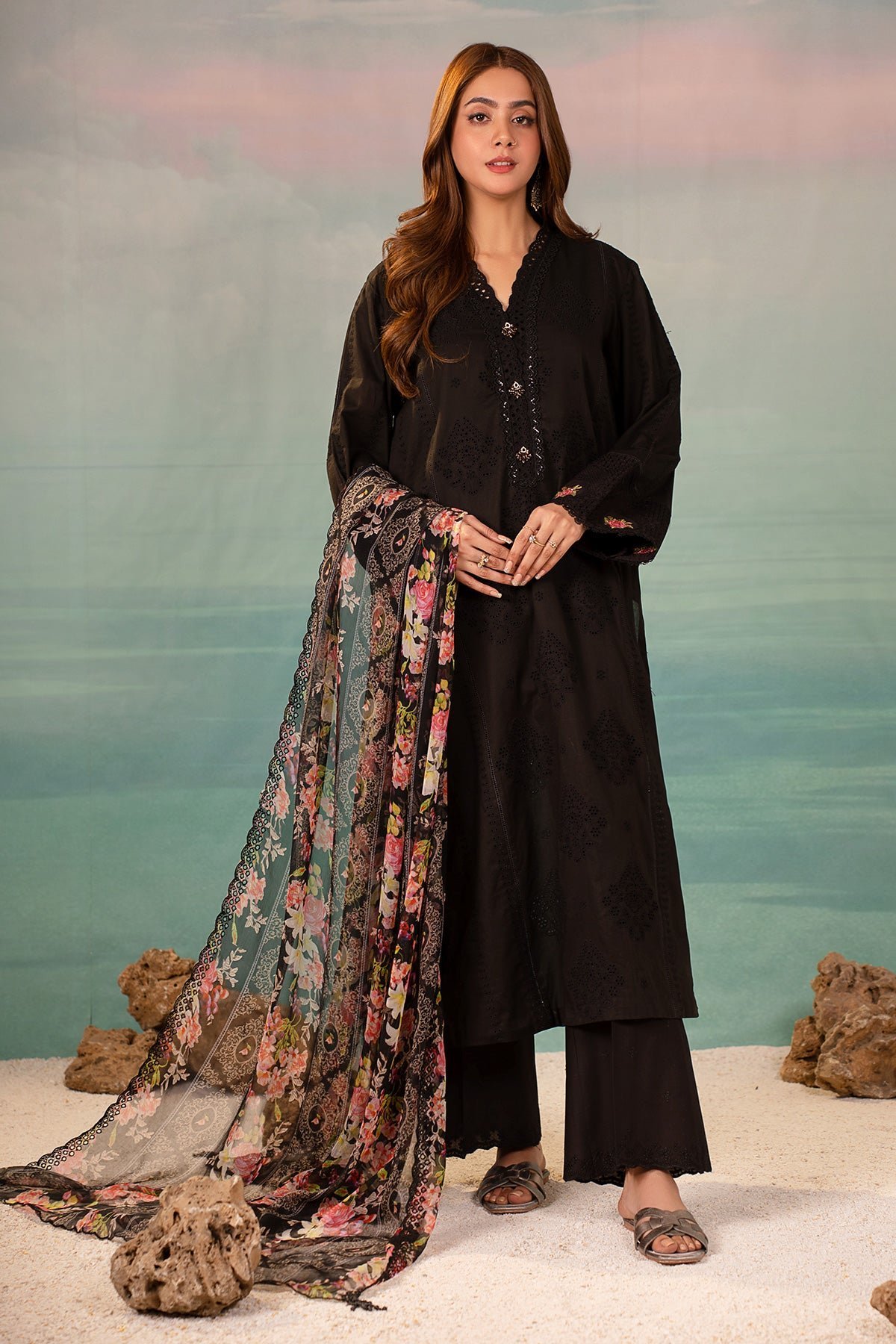 3 Piece Cotton Lawn Suit from kayseria